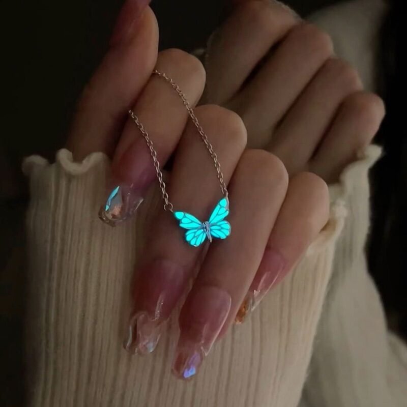 Fashion Blue Luminous Butterfly Necklace Bracelet Set For Glow In The Dark Women Clavicle Chain Choker Party Jewelry Set Gift - Image 10